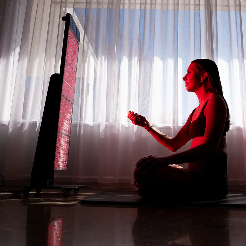 Revel Helio Red Light & Stand - Image 13