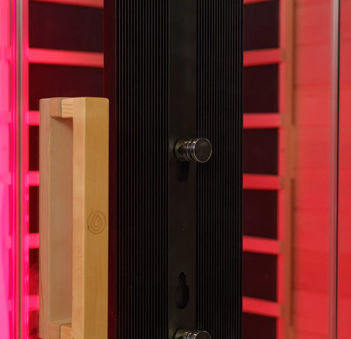 Revel Helio Red Light & Stand - Image 9
